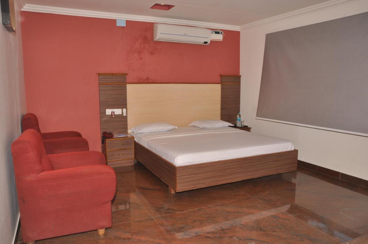 Hotel Pams Mayiladuthurai Εξωτερικό φωτογραφία